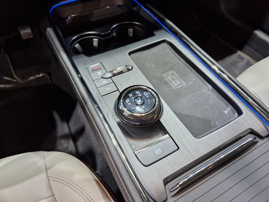 2025 Ford Taurus Titanium 