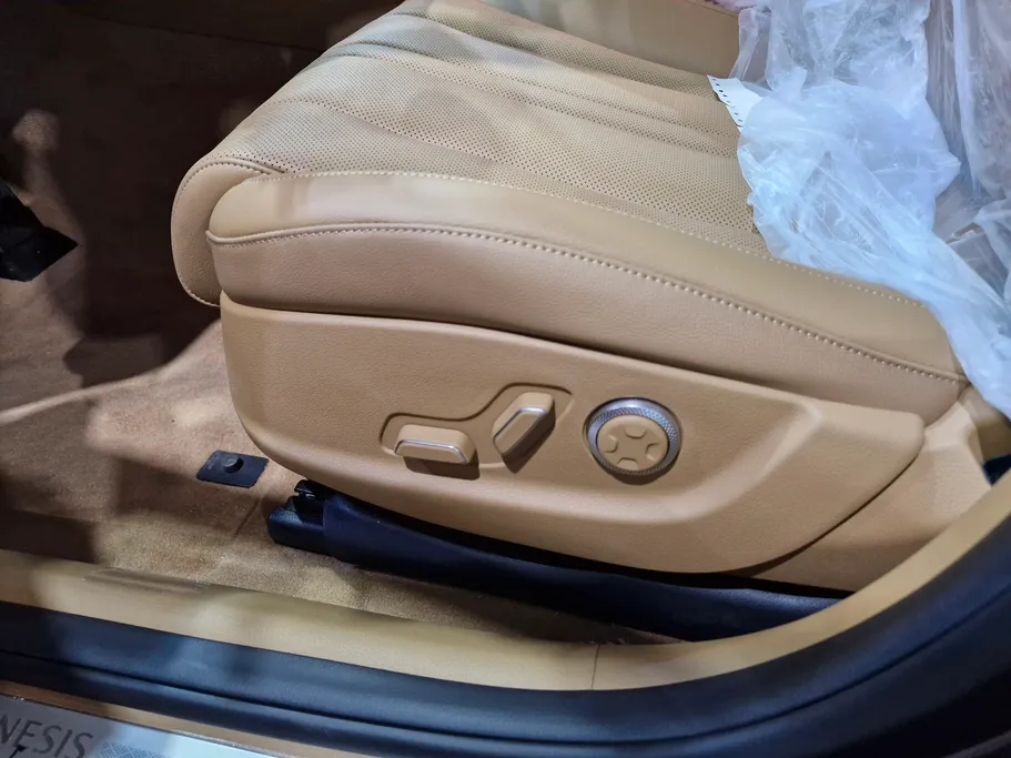 2025 Genesis G80 PRESTIGE 