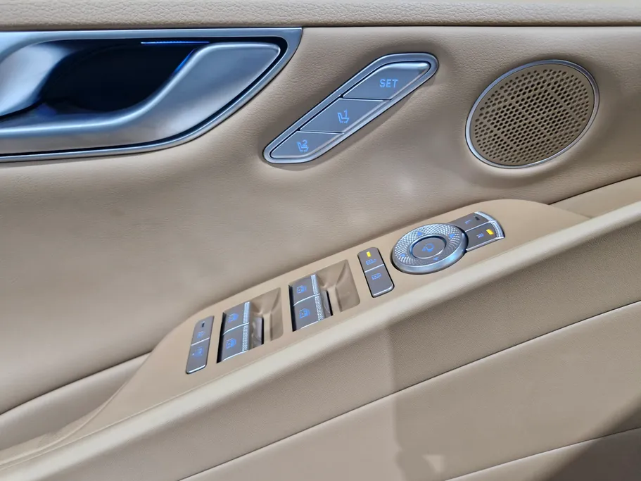 2025 Genesis G80 PRESTIGE 