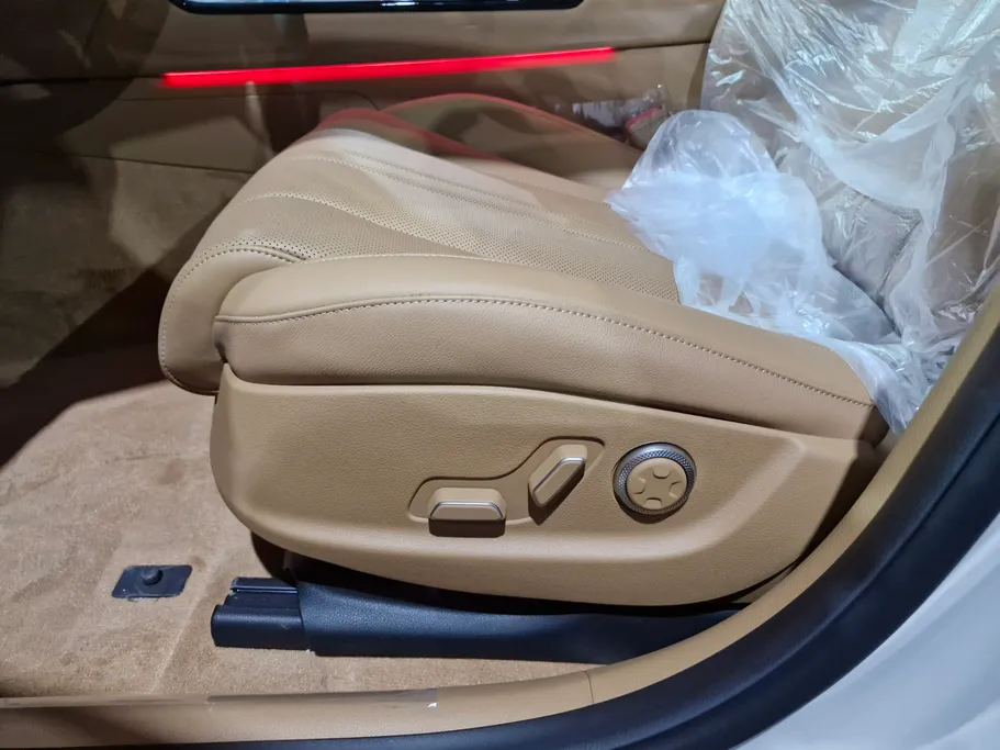 2025 Genesis G80 PRESTIGE 