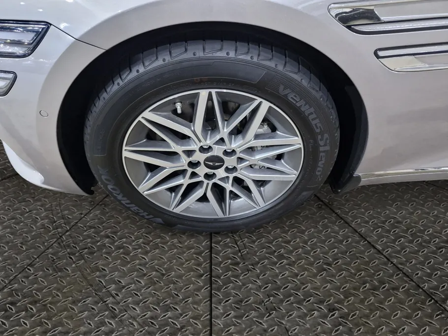 2025 Genesis G80 PRESTIGE 