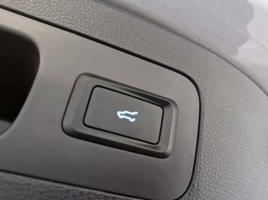 فورد تريتوري بلاك اديشن  2025 