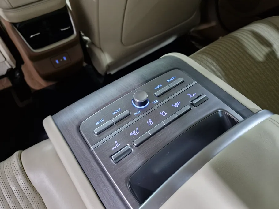 2024 Hyundai Azera calligraphy 