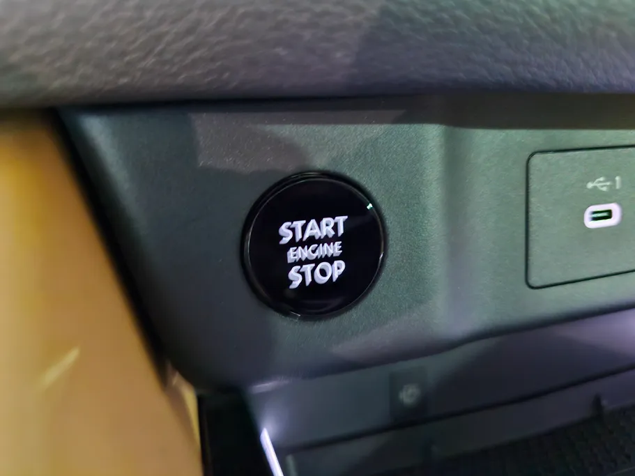 2025 Nissan Xtrail SV Plus 