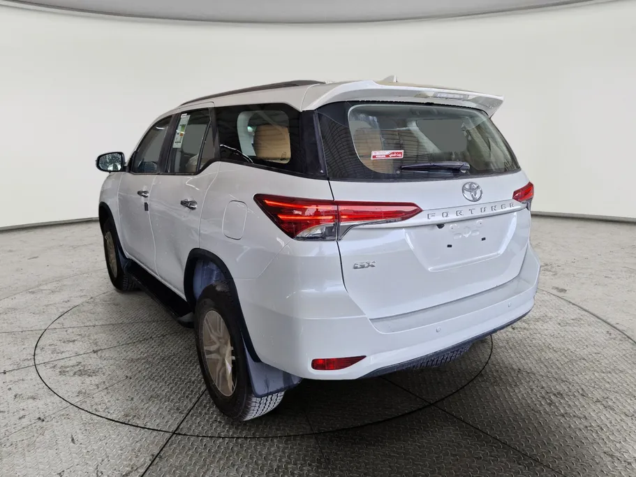 تويوتا فورتشنر GX2 4x4 2025 