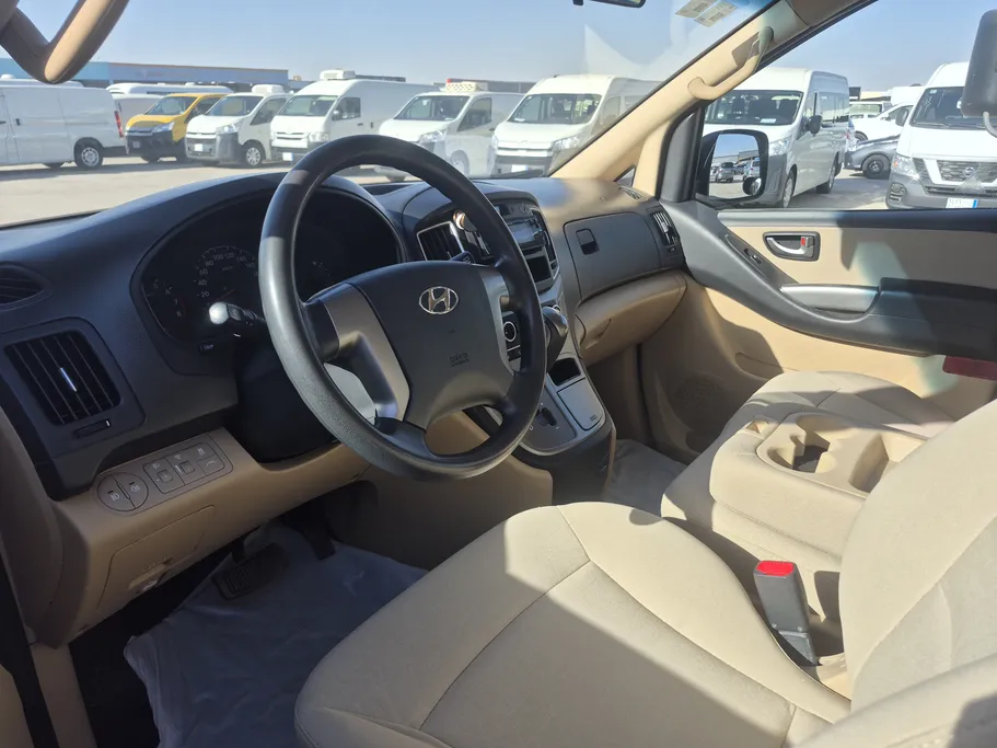 2021 Hyundai H1 passenger 