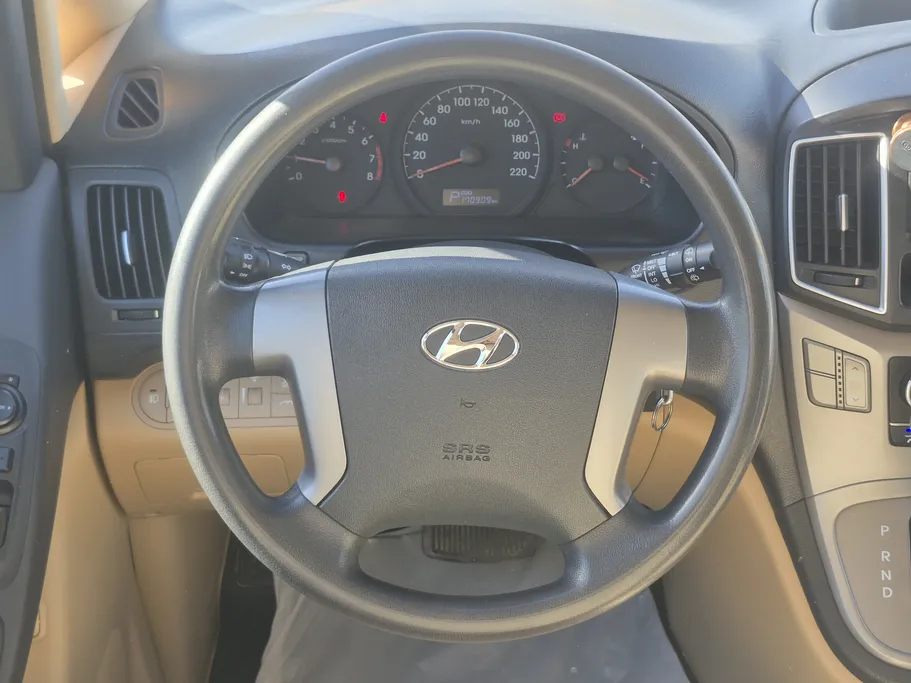 2021 Hyundai H1 passenger 