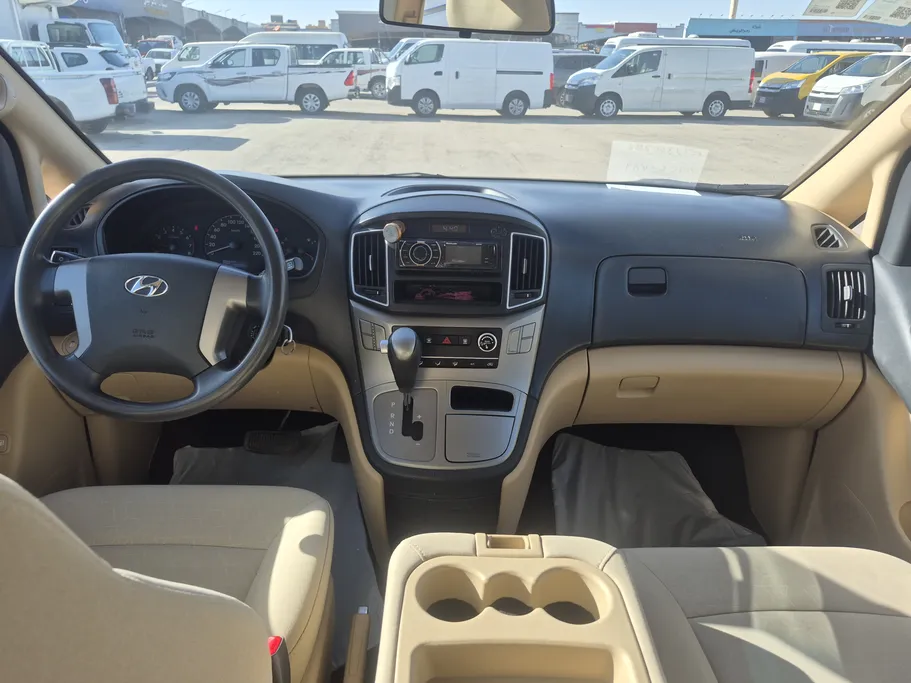 2021 Hyundai H1 passenger 