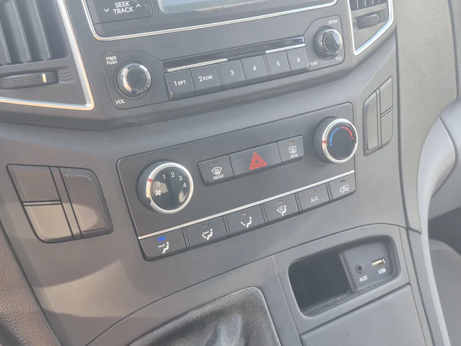 2021 Hyundai H1 cargo 