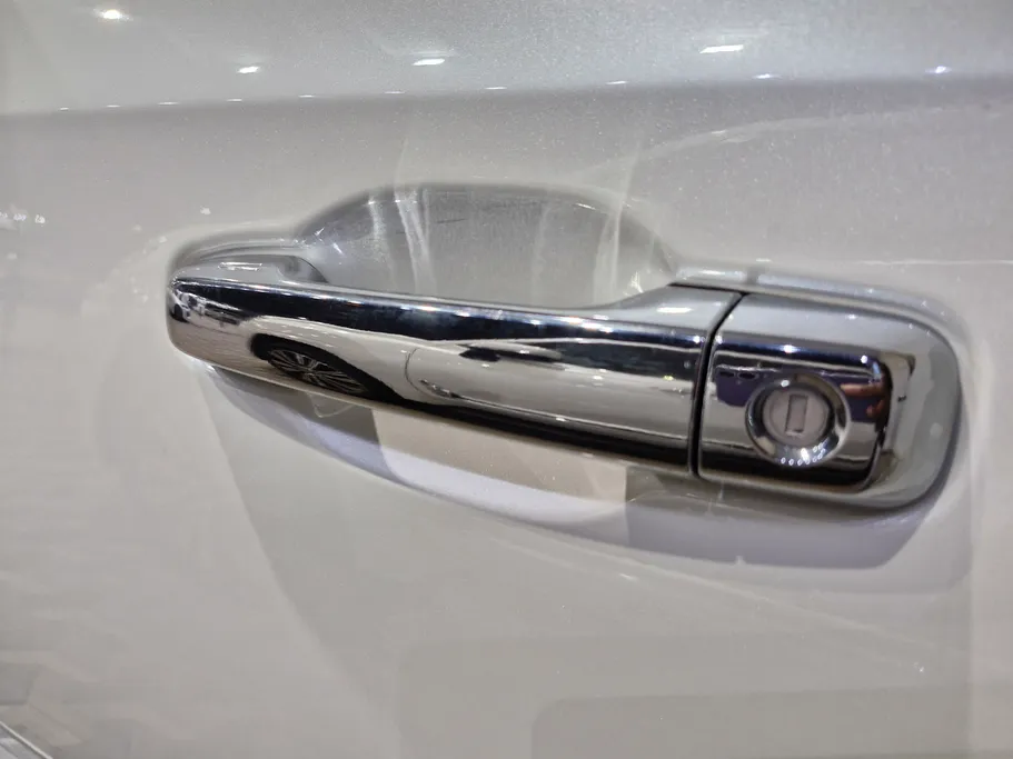 تويوتا لاندكروزر Grand Touring 2021 