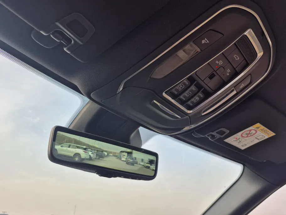 جيب جراند شيروكي ليمتد 2023 