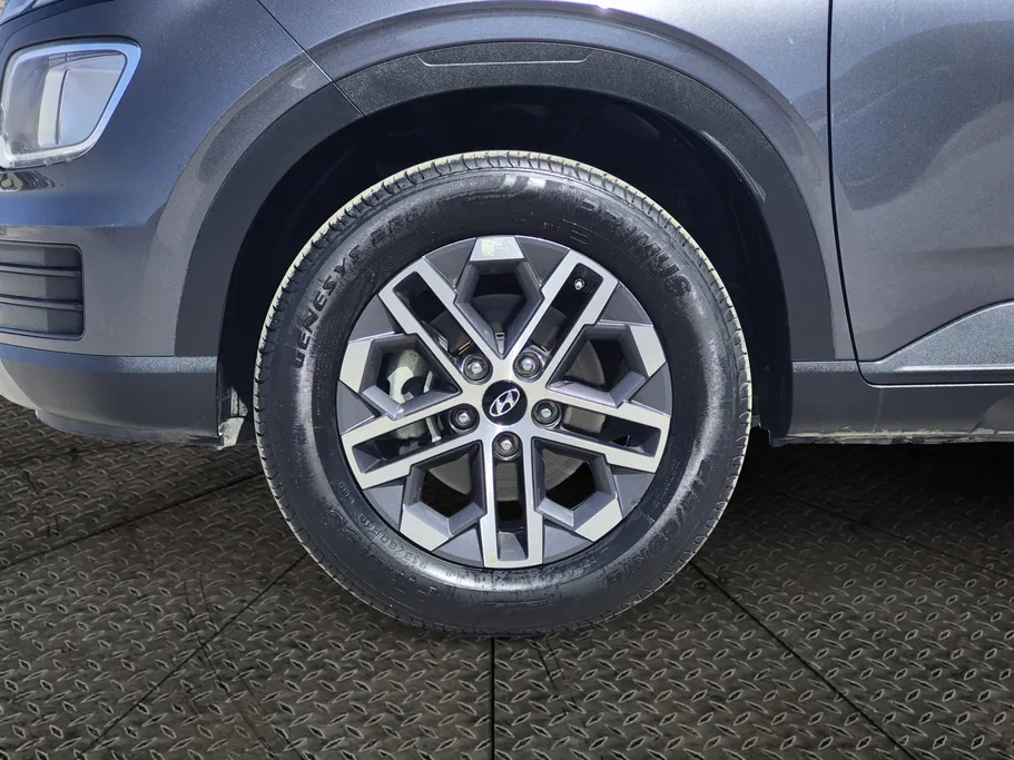 2024 Hyundai Venue Smart 