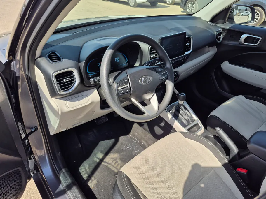 2024 Hyundai Venue Smart 