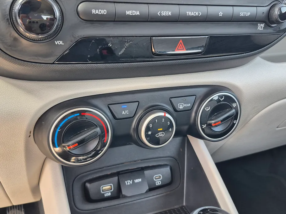 2024 Hyundai Venue Smart 