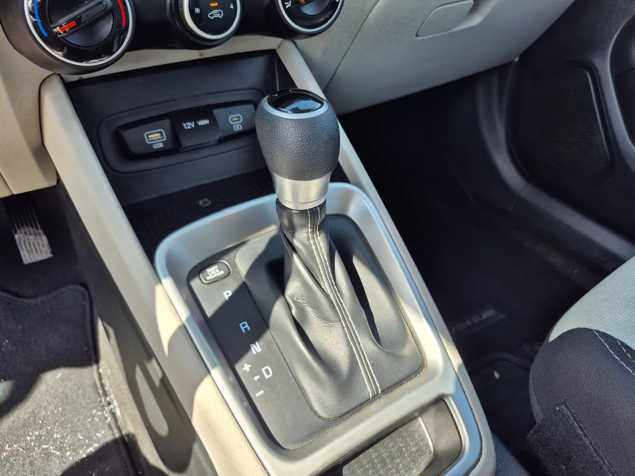 2024 Hyundai Venue Smart 