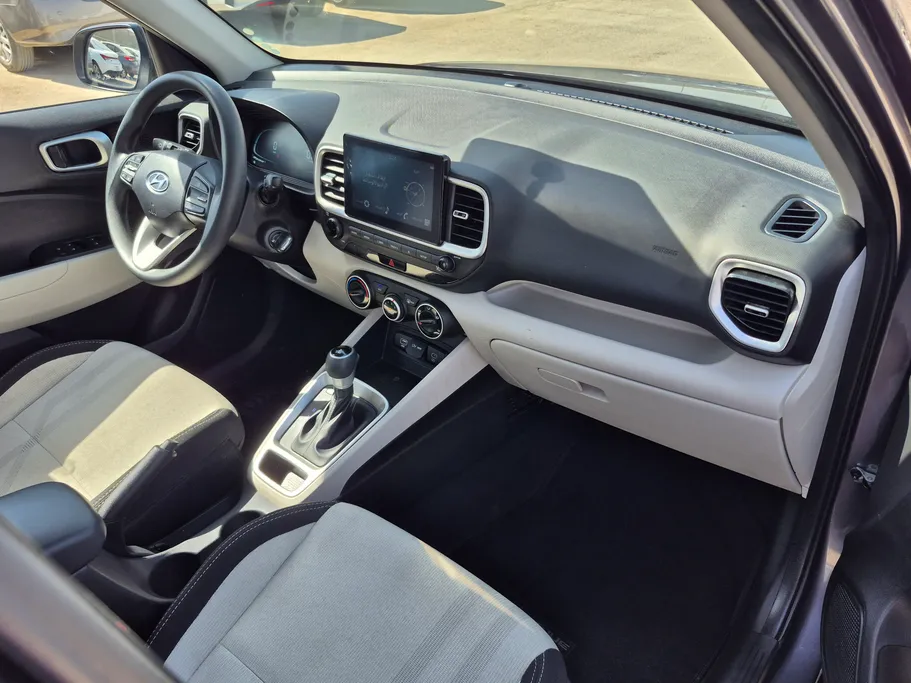 2024 Hyundai Venue Smart 
