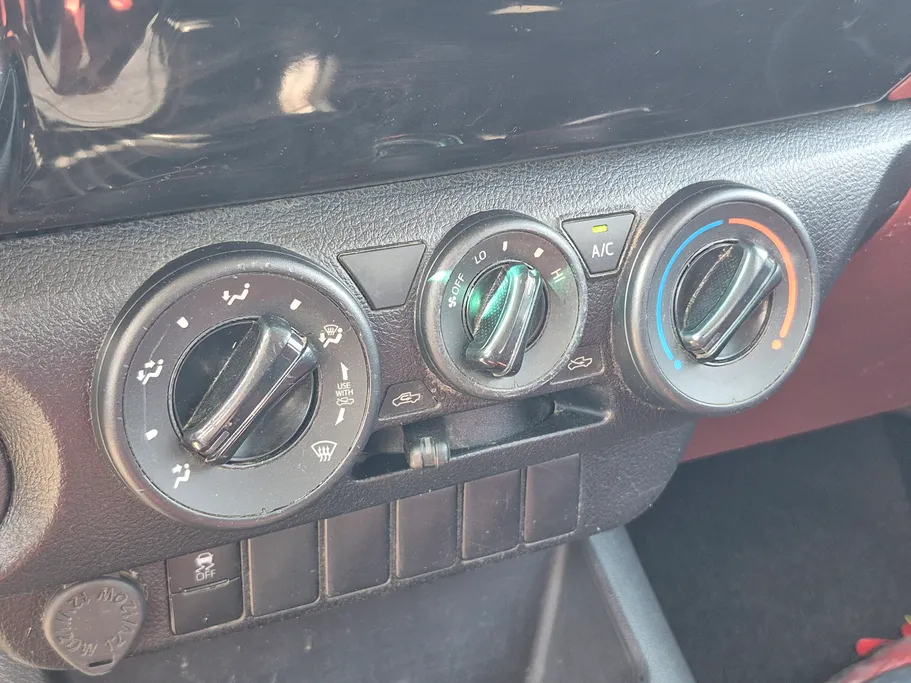 تويوتا هايلكس DC 4x2 Diesel 2022 