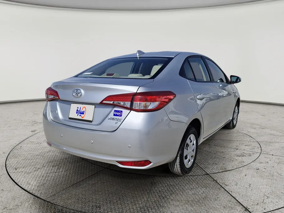 2022 Toyota Yaris  Y 