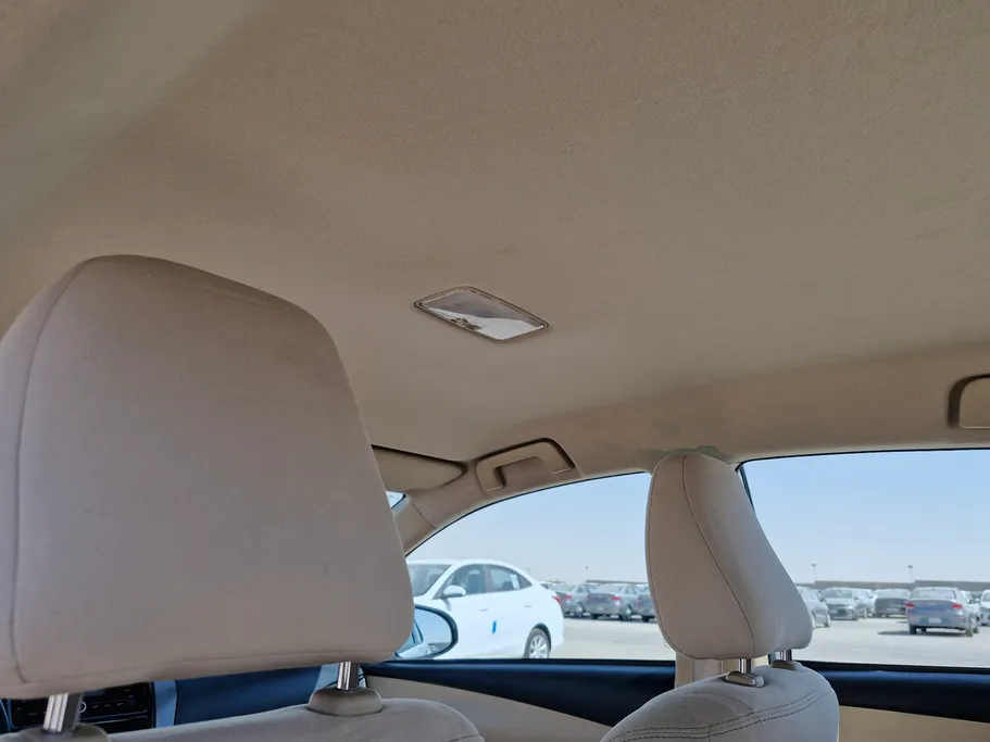 2022 Toyota Yaris  Y 