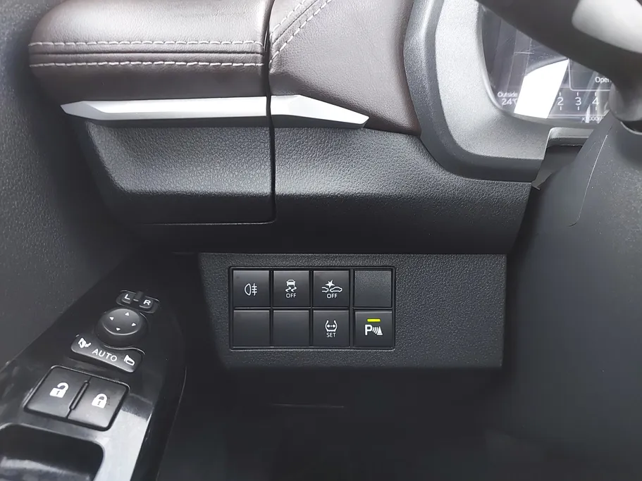 2024 Toyota Yaris  YX 