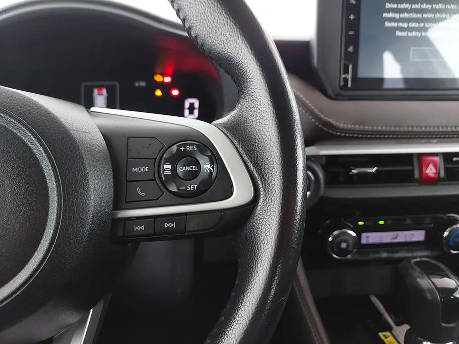 2024 Toyota Yaris  YX 