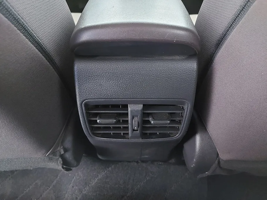 تويوتا كورولا XLI 2024 