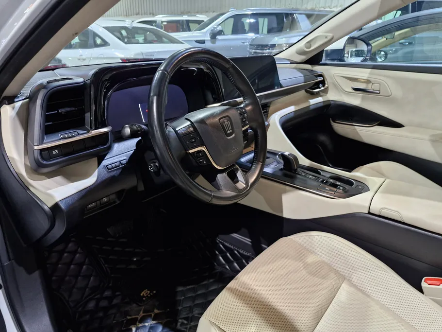 2023 Toyota Crown Premium 