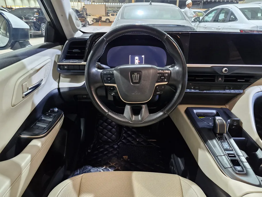 2023 Toyota Crown Premium 