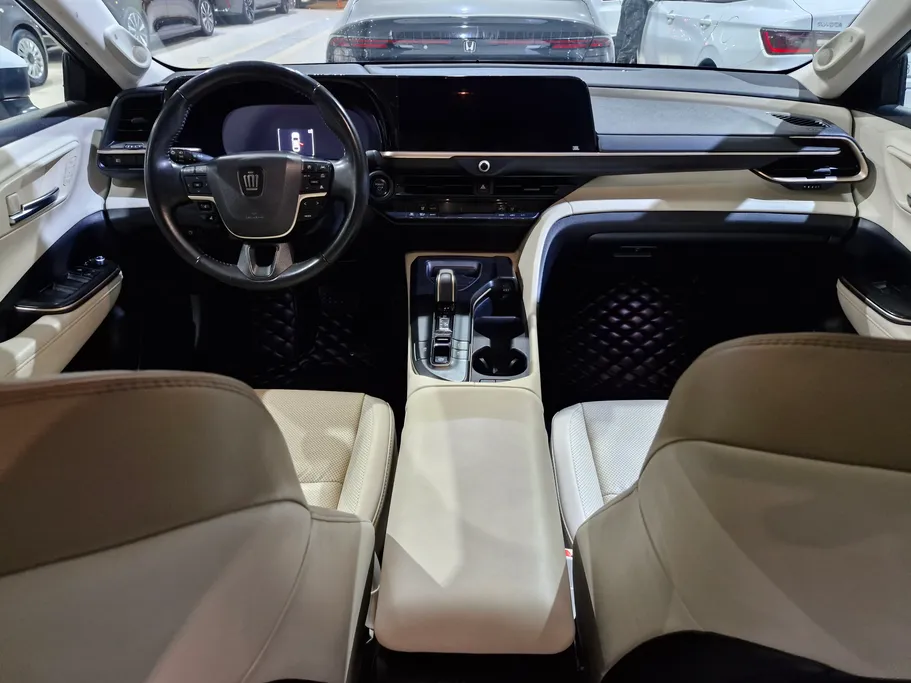 2023 Toyota Crown Premium 