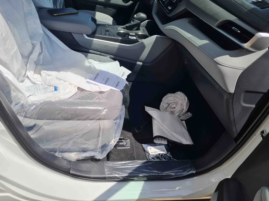 تويوتا هايلاندر LE 2025 