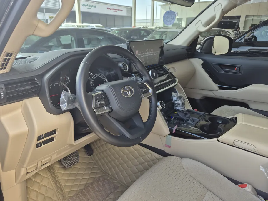 2024 Toyota Land Cruiser GXR3 