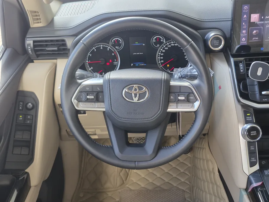 2024 Toyota Land Cruiser GXR3 