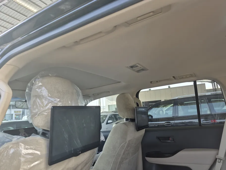 2024 Toyota Land Cruiser GXR3 