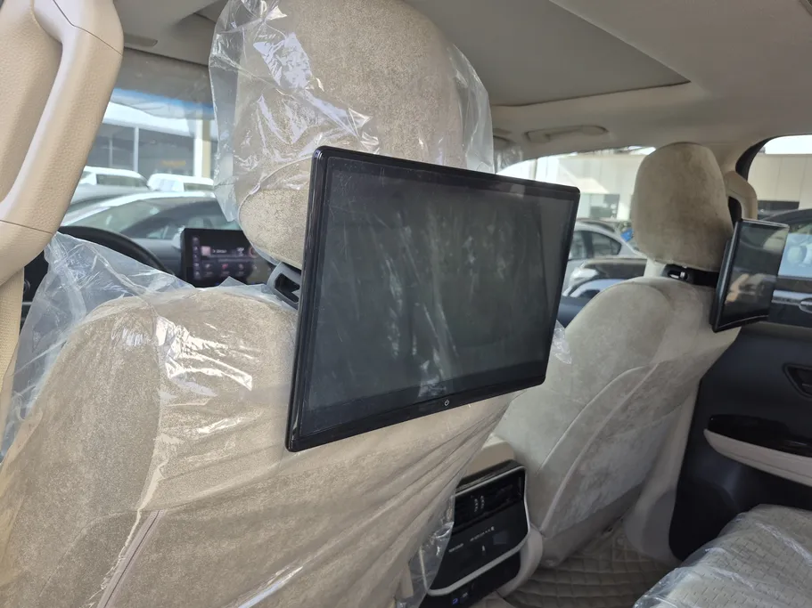 2024 Toyota Land Cruiser GXR3 