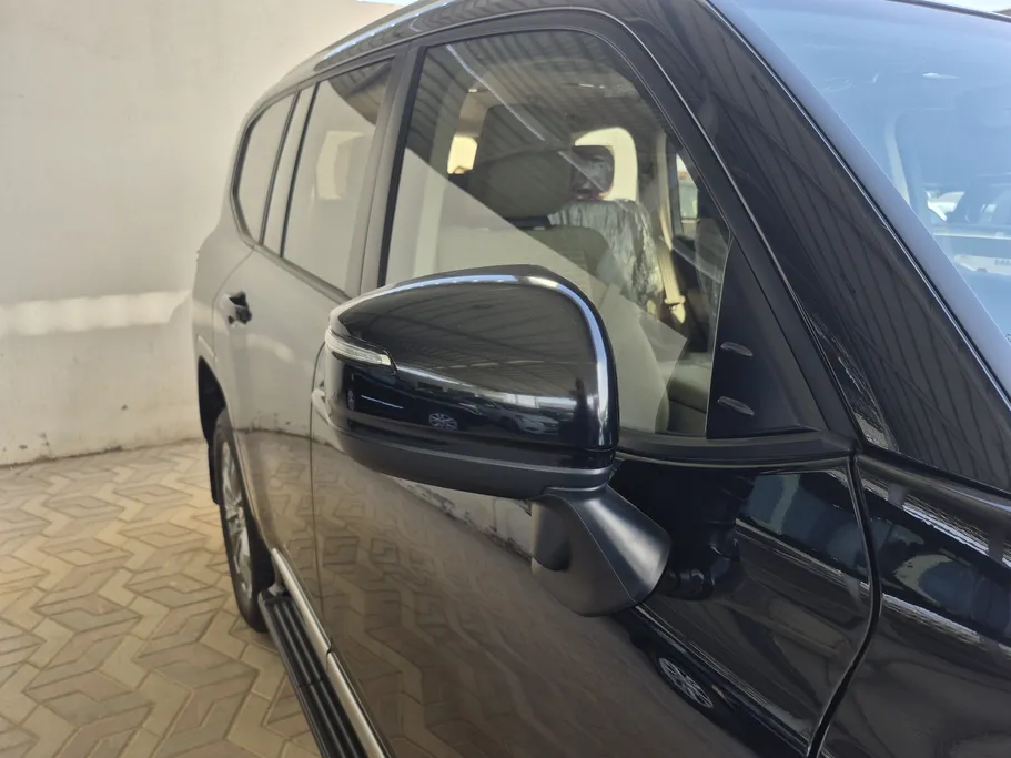 2024 Toyota Land Cruiser GXR3 