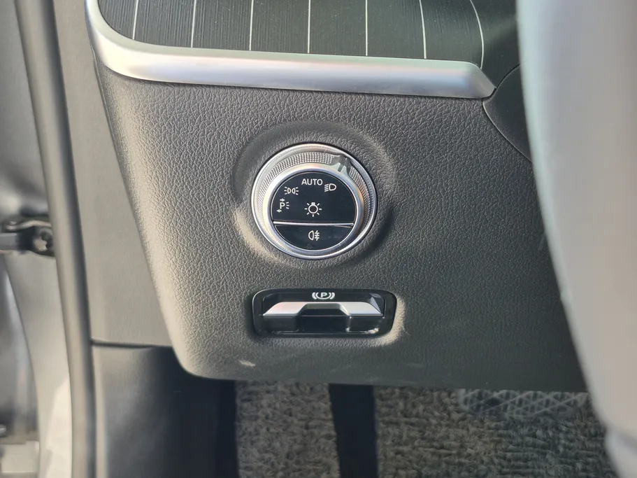 مرسيدس C 300 2024 