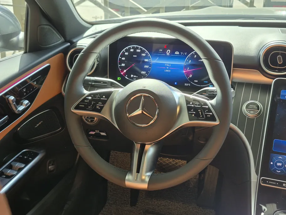 مرسيدس C 300 2024 