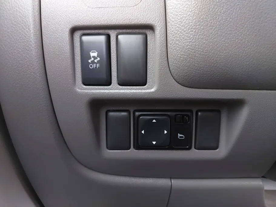 2023 Nissan Sunny SV Comfort 