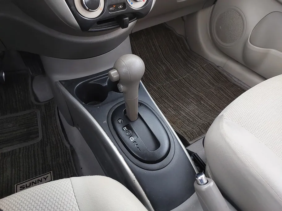 2023 Nissan Sunny SV Comfort 