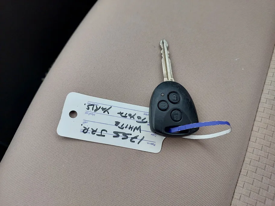 2023 Toyota Yaris  Y 