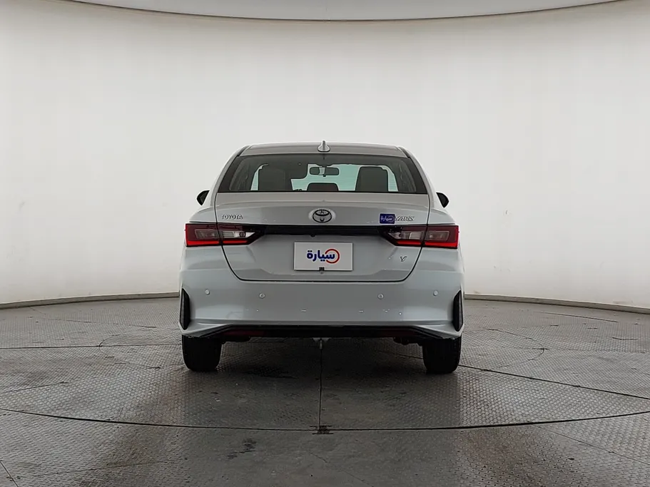 2023 Toyota Yaris  Y 