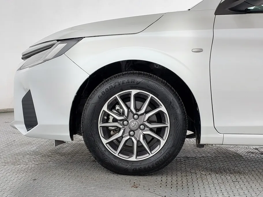 تويوتا يارس Y 2023 