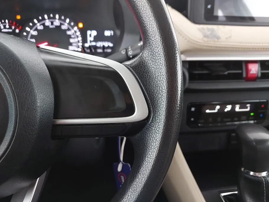 تويوتا يارس Y 2023 