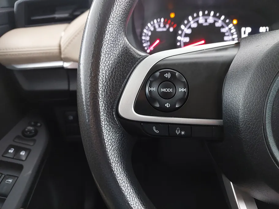 تويوتا يارس Y 2023 