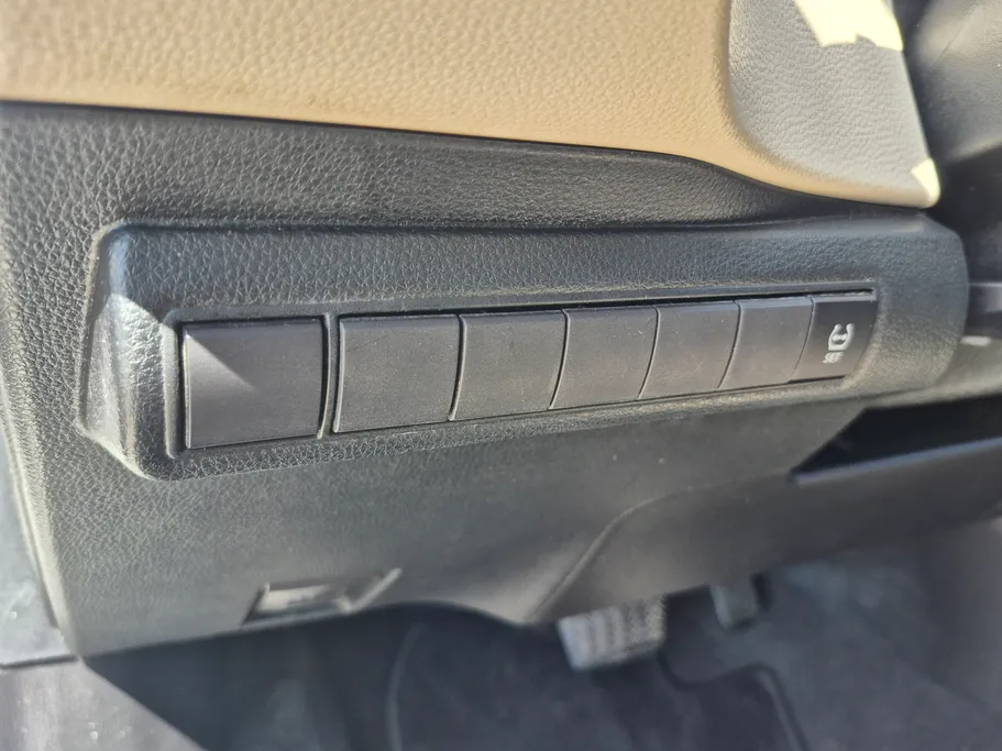 تويوتا كورولا XLI 2022 