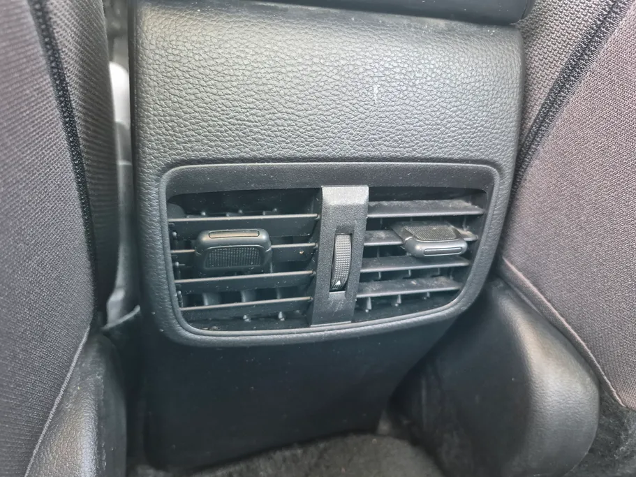 تويوتا كورولا XLI 2022 