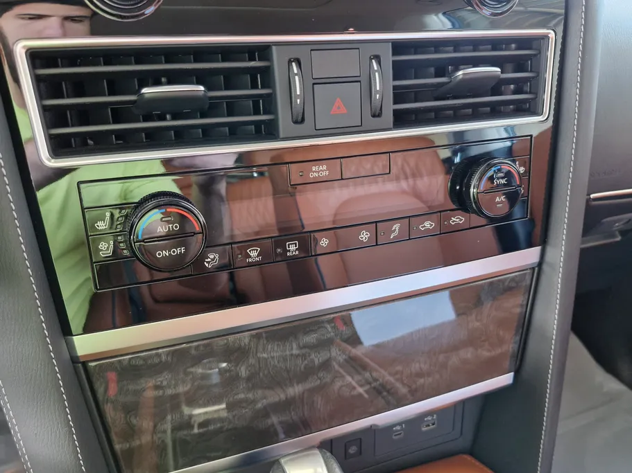 2024 Nissan Patrol Platinum 