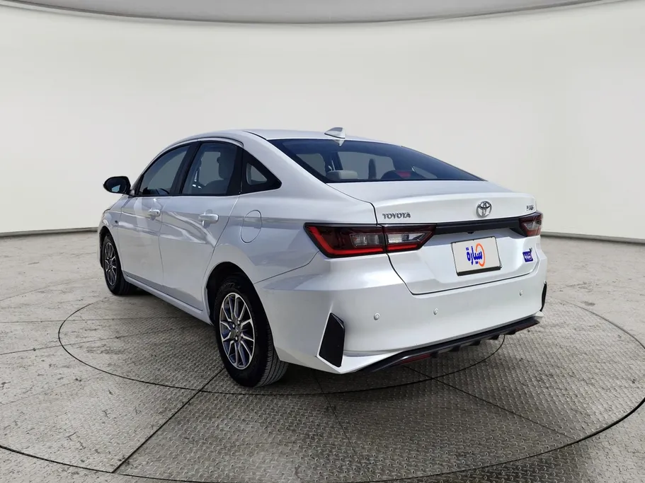 2024 Toyota Yaris  Y 