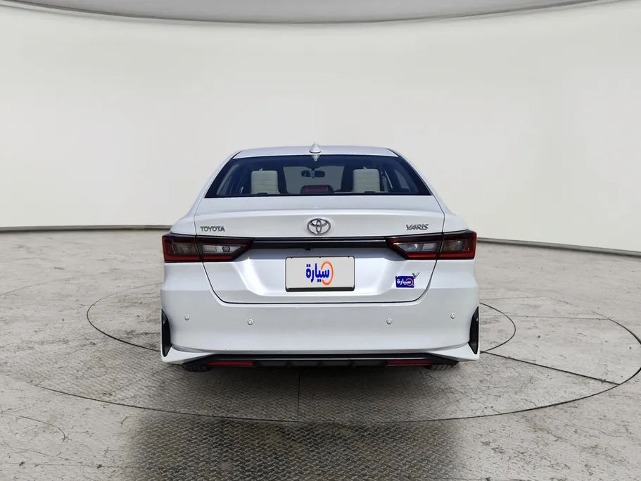 2024 Toyota Yaris  Y 