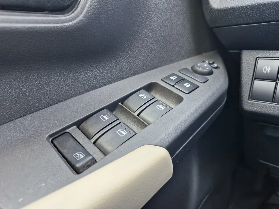 2024 Toyota Yaris  Y 